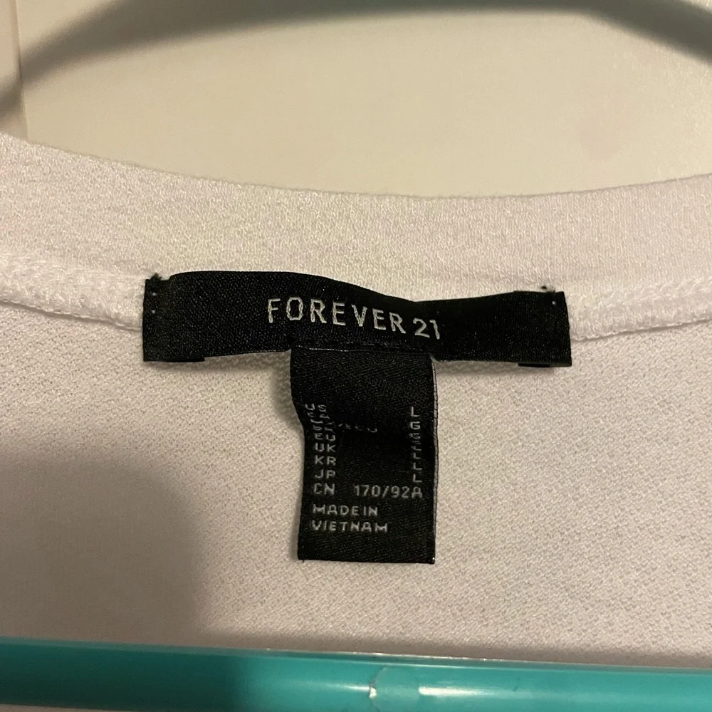 Forever 21 Cropped White Tee - Picture 2 of 3